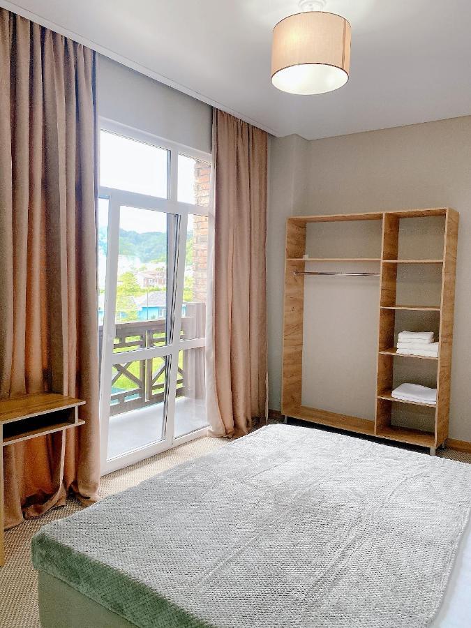 Gloriya Hotel Lidzava Ngoại thất bức ảnh