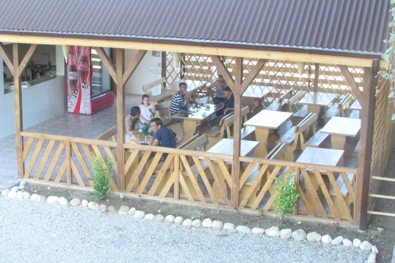 Gloriya Hotel Lidzava Ngoại thất bức ảnh