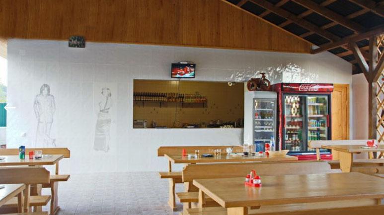 Gloriya Hotel Lidzava Ngoại thất bức ảnh